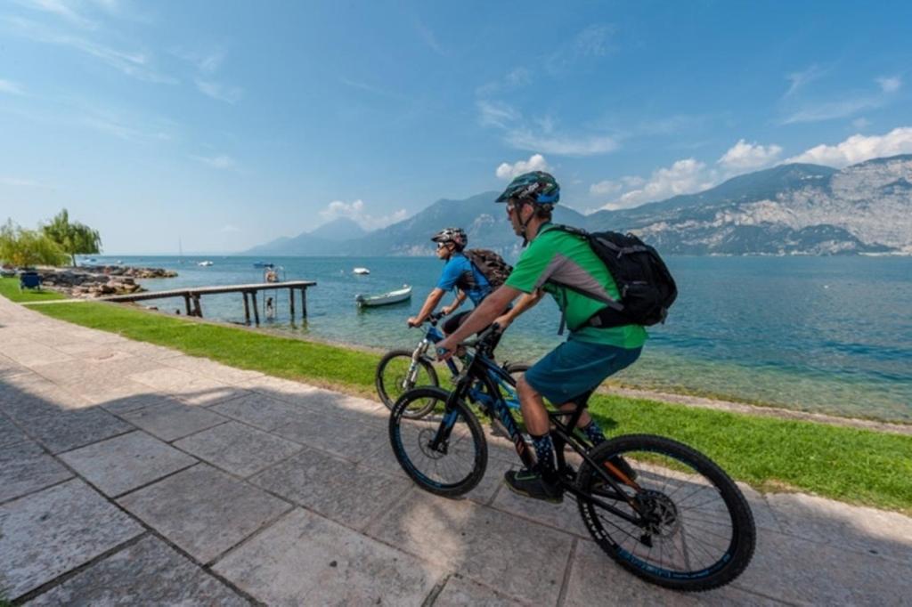 Hotel Eden Brenzone sul Garda Kültér fotó