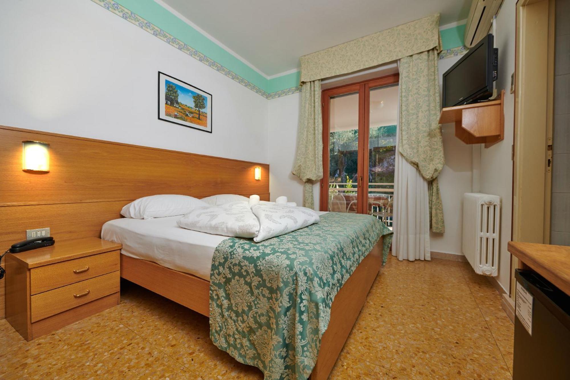 Hotel Eden Brenzone sul Garda Szoba fotó
