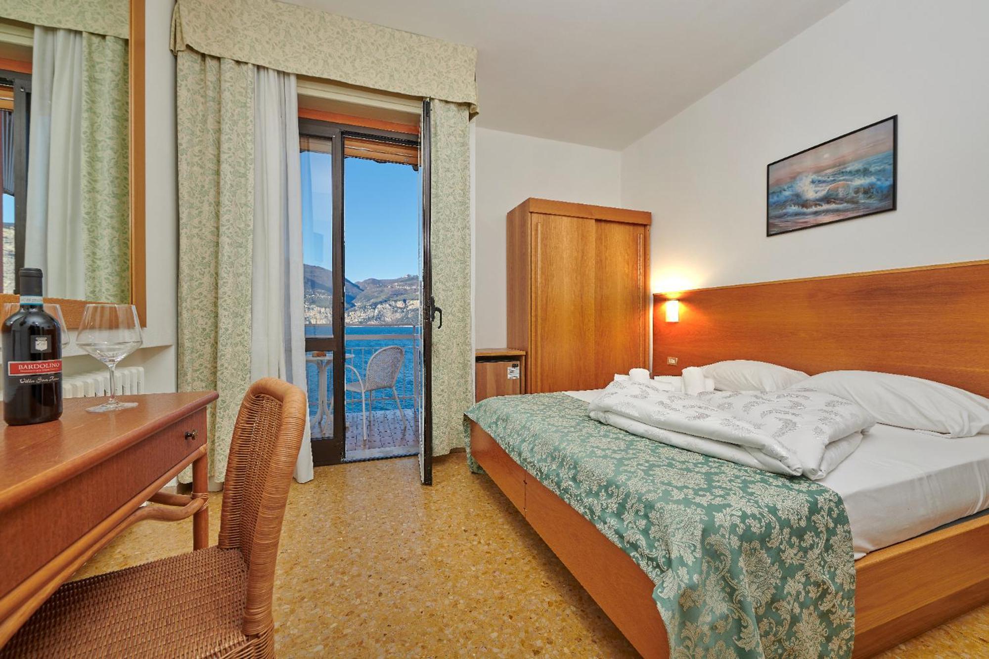 Hotel Eden Brenzone sul Garda Szoba fotó