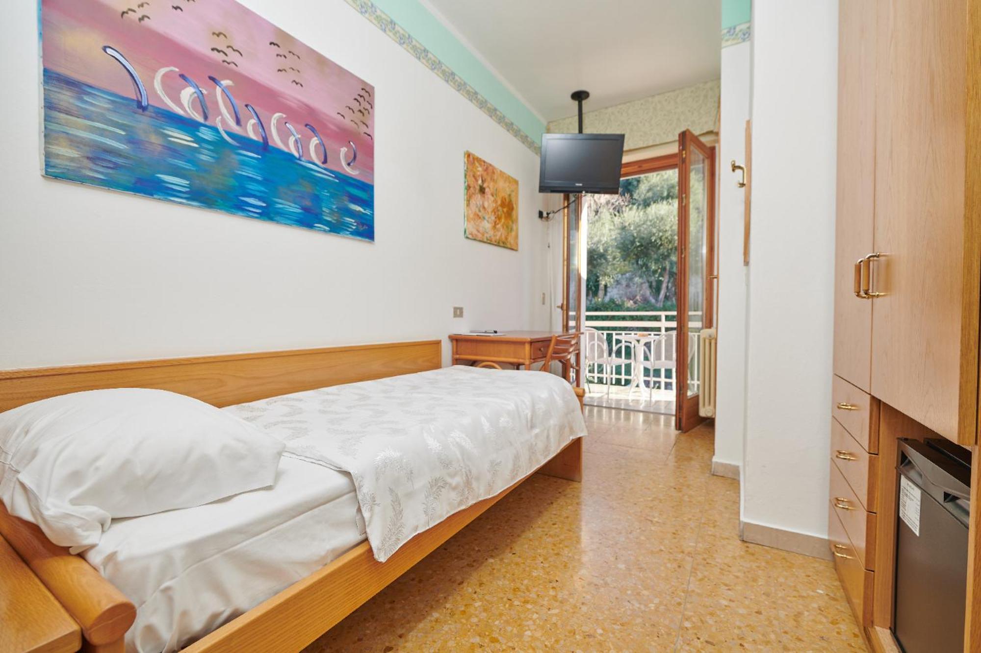 Hotel Eden Brenzone sul Garda Szoba fotó